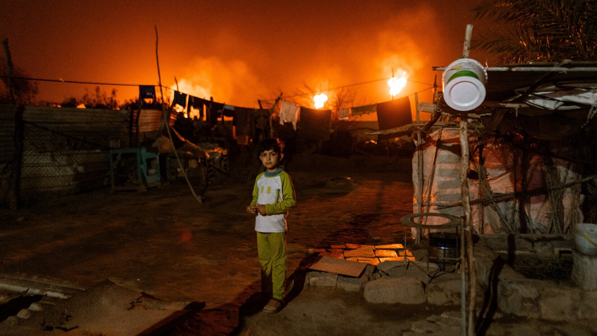 البصرة مدينة غنية بالنفط