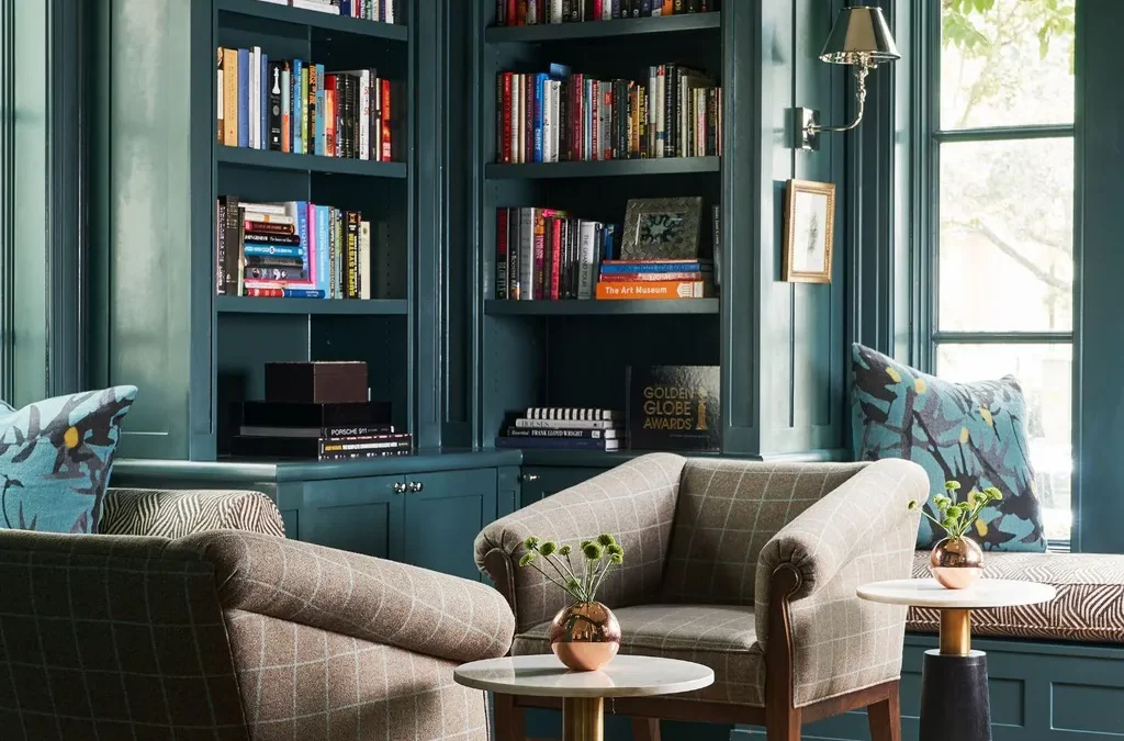 ( Stephen Karlisch) تقليل مركزية الشاشات في غرفة المعيشة