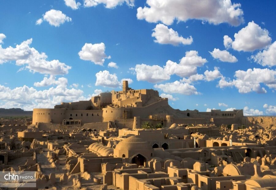 نيويورك تايمز: قصف مواقع التراث الثقافي تثير غضب الإيرانيين
