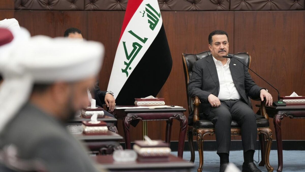 حكومة السوداني لا تملك هامشا كافيا لكبح الفصائل المسلحة أو تفكيك حالة الشلل السياسي (وكالة الأنباء العراقية)