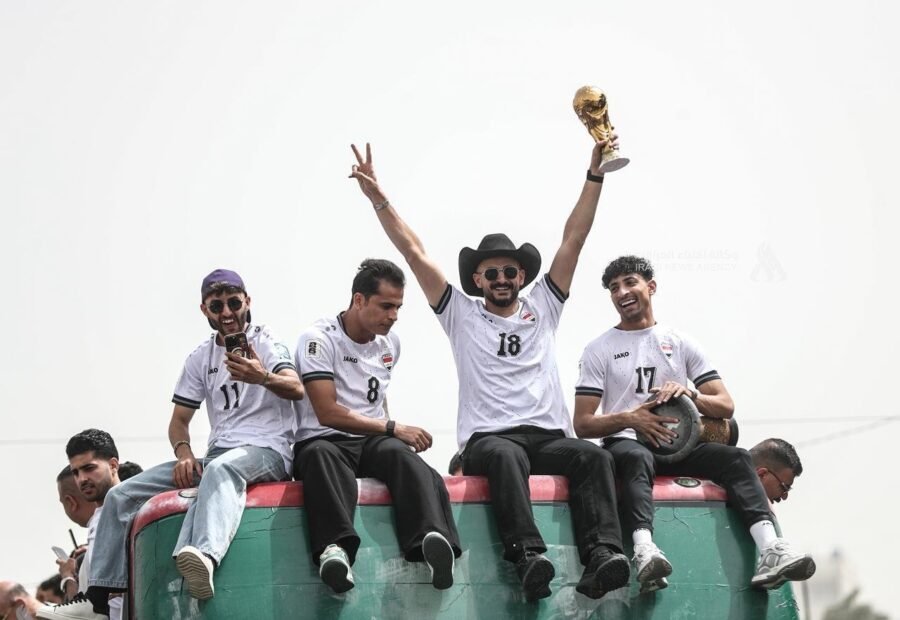 بعد التأهل للمونديال… بغداد تحتفي بنجوم منتخب العراق في استقبال حاشد