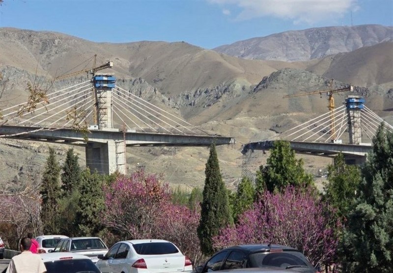 إدارة ترامب تحاول دمج الحرب بالتفاوض في لحظة واحدة (وكالة تسنيم)