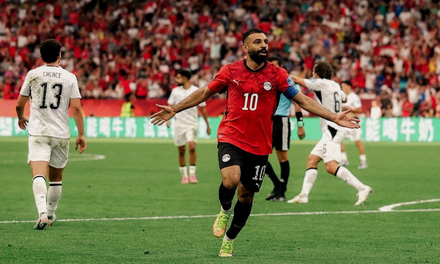 صلاح ينهي عقدة المونديال ويقود مصر إلى فوز تاريخي
