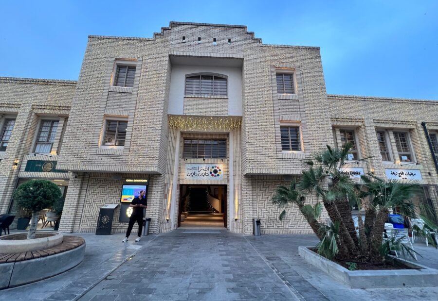 قرب شارع المتنبي.. فندق يفتح نافذة على بغداد القديمة